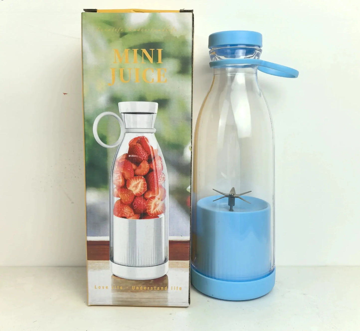 Portable Blender for Shakes & Smoothies – USB Rechargeable Mini Juice Mixer SMARTGLO COLLECTIONS Health And Fitness 13.61 SMARTGLO COLLECTIONS Blue